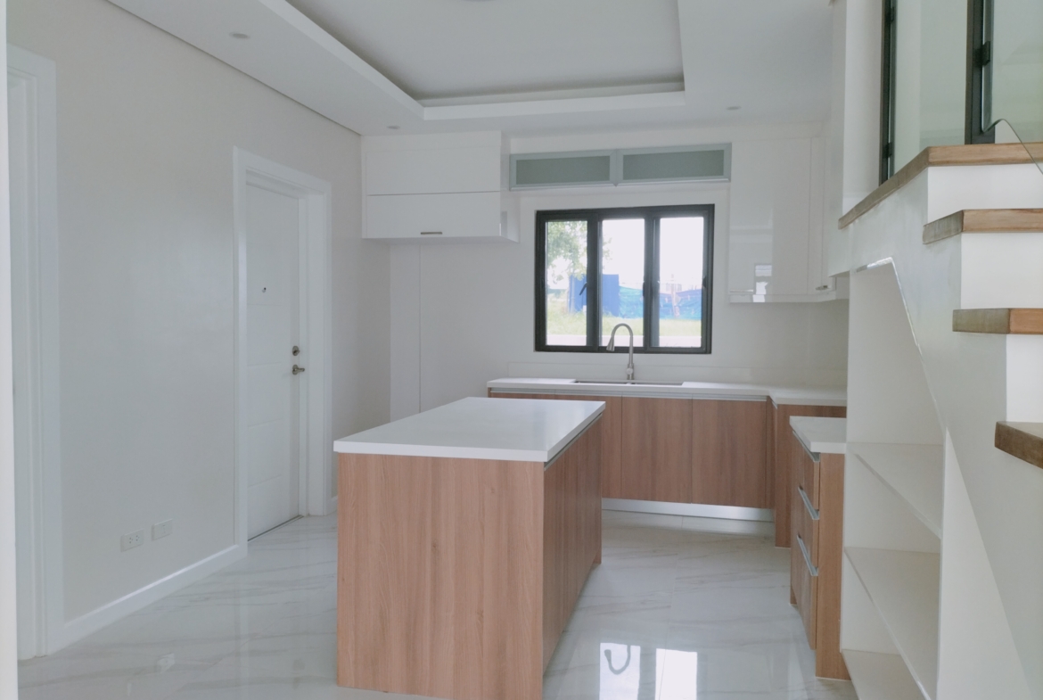 Versailles Alabang | 4 Bedroom House & Lot