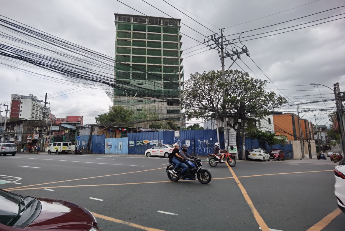 PRIME COMMERCIAL CORNER LOT FOR SALE Along E Rodriguez Avenue Quezon City