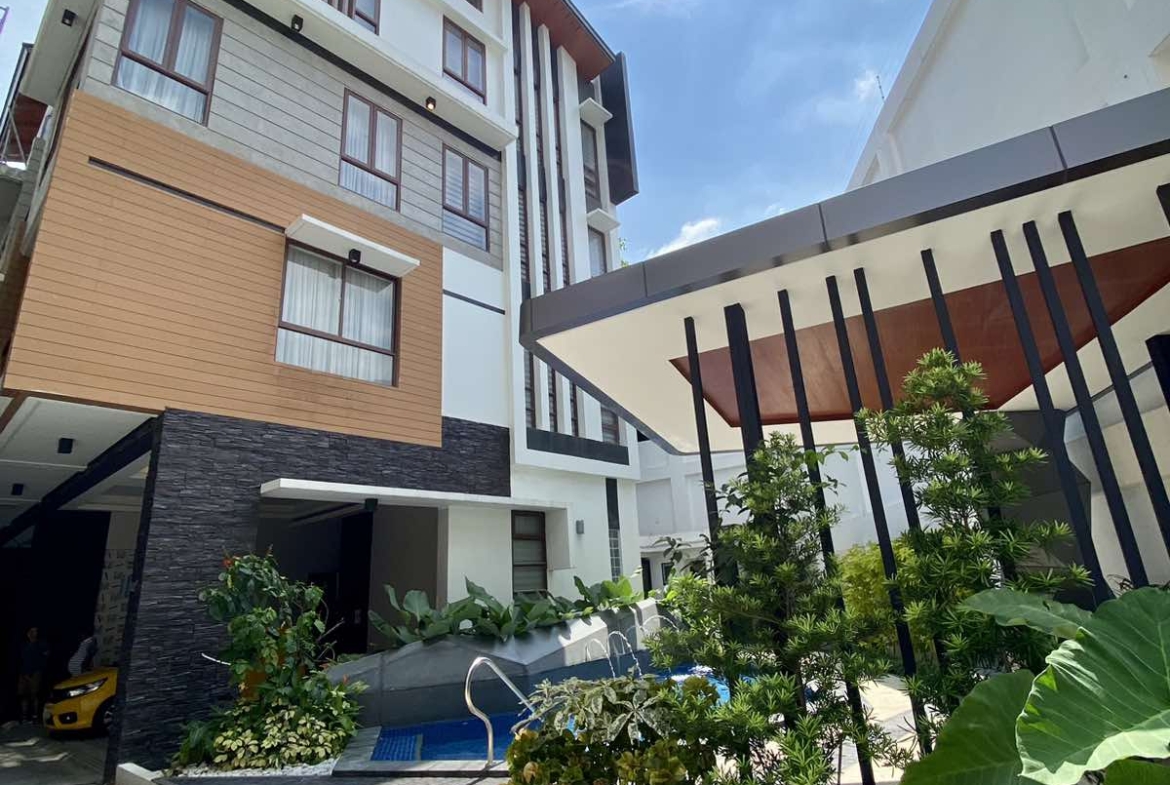Luxury Townhouse for Sale Near Malacañang & Manila’s University Belt
