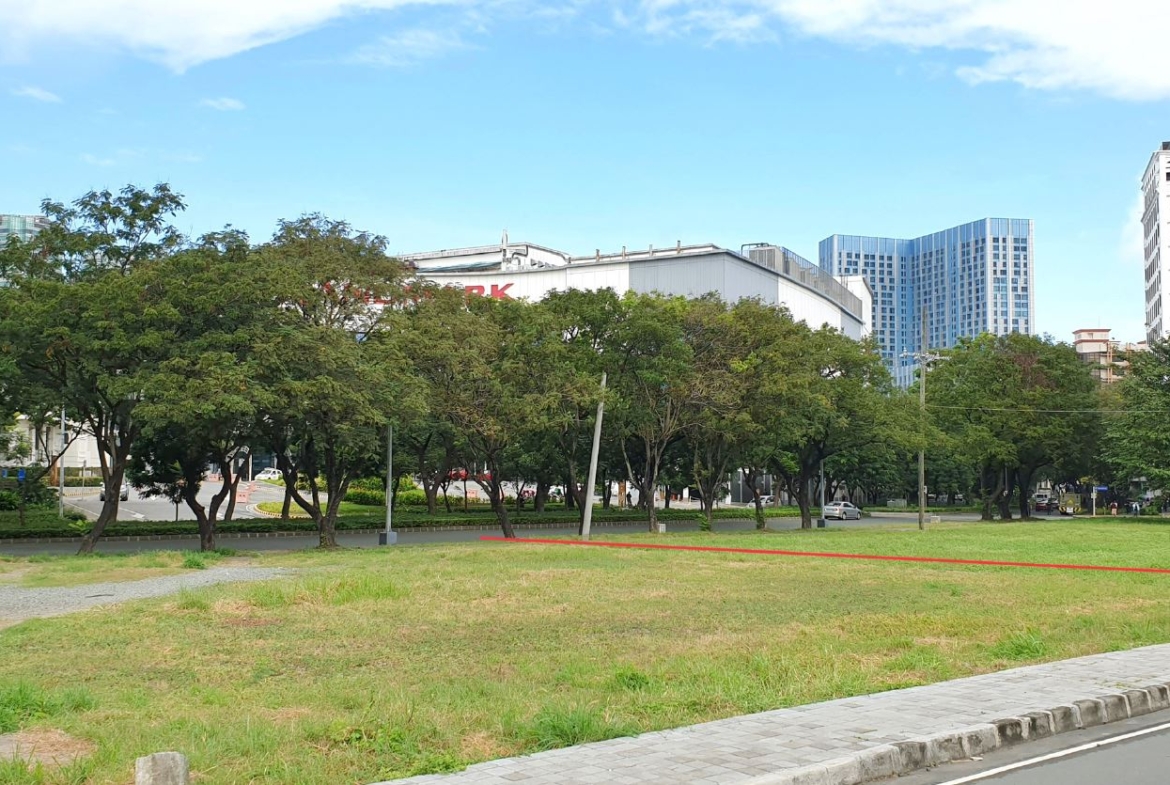Commercial Lot For Sale in Filinvest Corporate City, Alabang Muntinlupa
