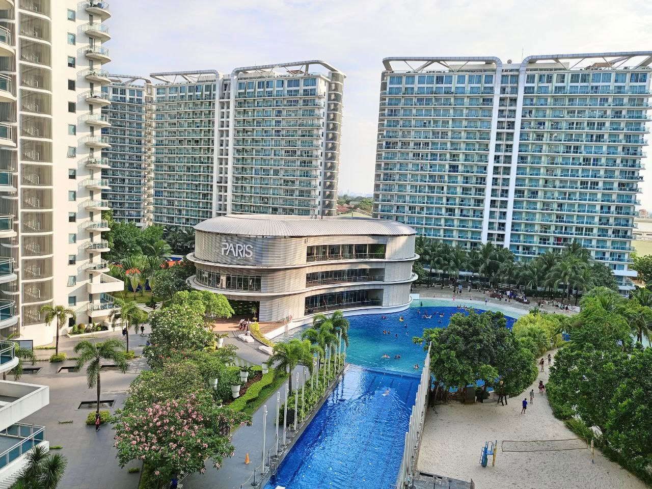 Fully Furnished 2-Bedroom Condo for Sale in Azure Urban Residences