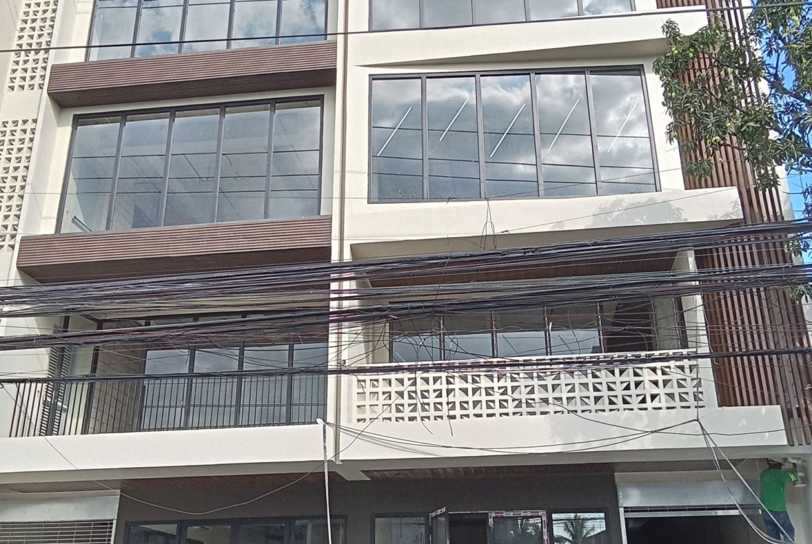 Premium Commercial Property For Sale in Mandaluyong
