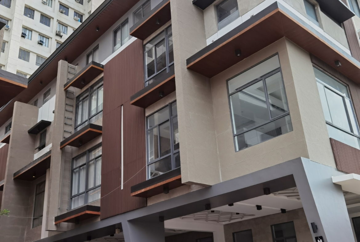 Luxury Smart Home with 5-Car Garage, Elevator & Pool in Tomas Morato, Quezon City