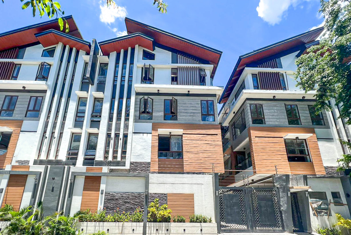 Luxury Community Townhouse Near Malacañang & U-Belt Manila
